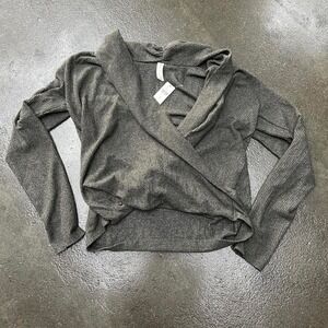 Brand New Criss Cross Daily Practice Women's Medium Anthropology Long Sleeve Top